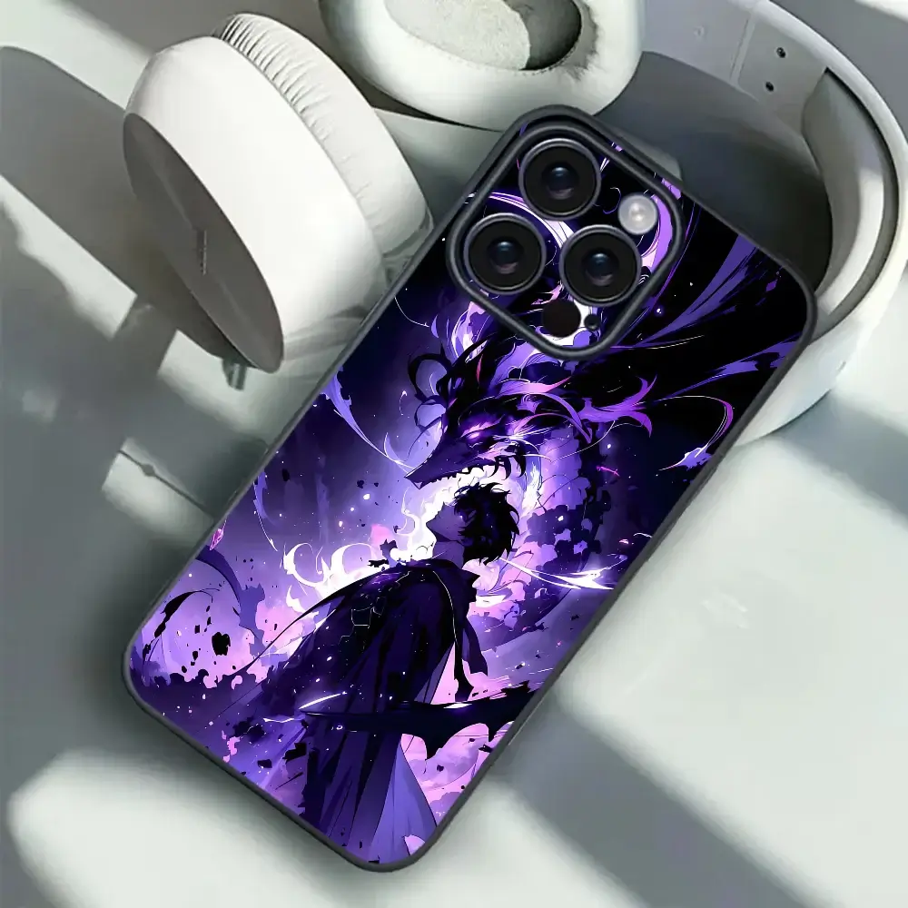A soft TPU Solo Leveling Phone Case featuring Sung Jinwoo anime art, compatible with Apple iPhone 16, 15, and 14 Pro Max.
