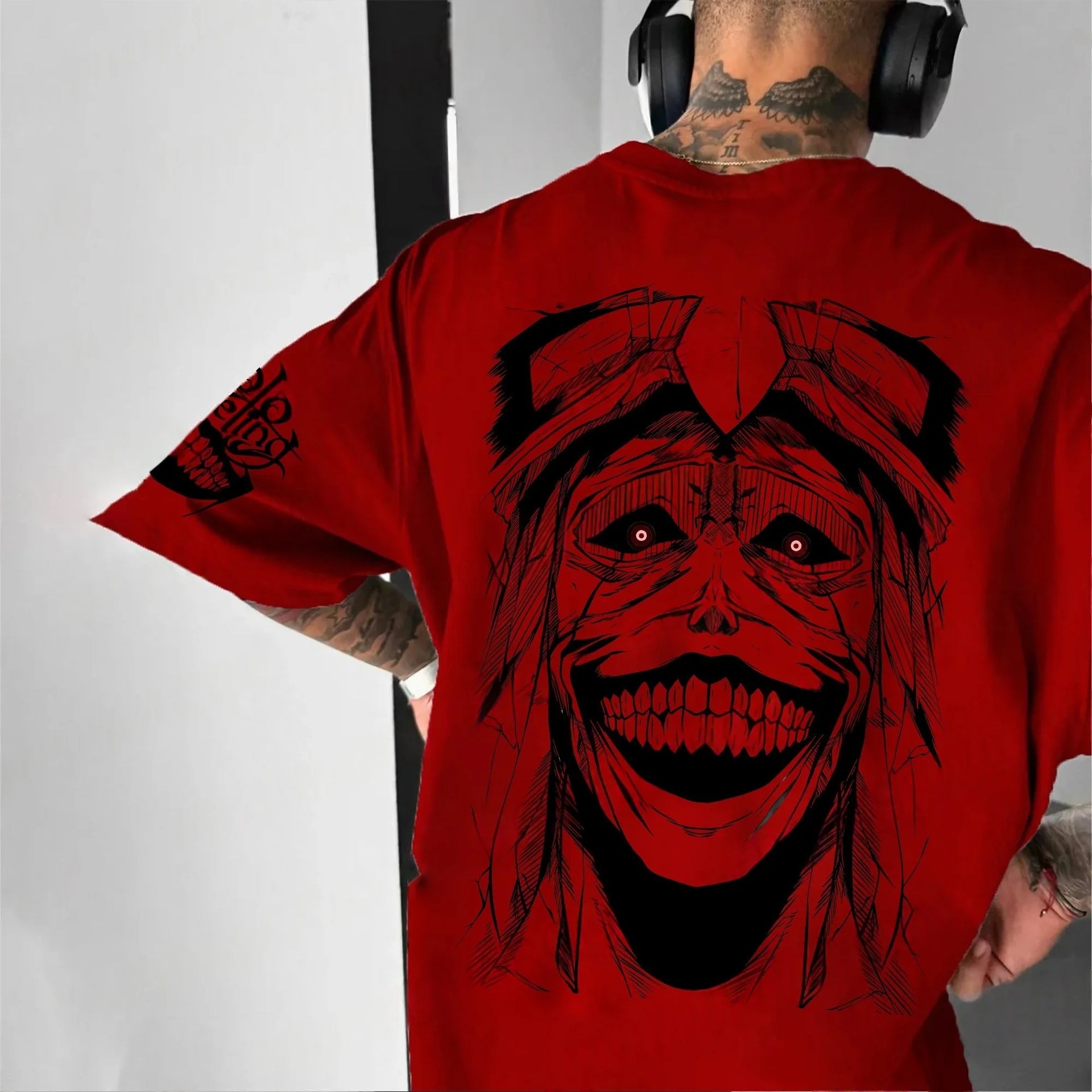 A high-quality Solo Leveling Authorized T-Shirt made of cotton, featuring a retro Y2K anime graphic of Sung Jinwoo, perfect for gamers and street style.