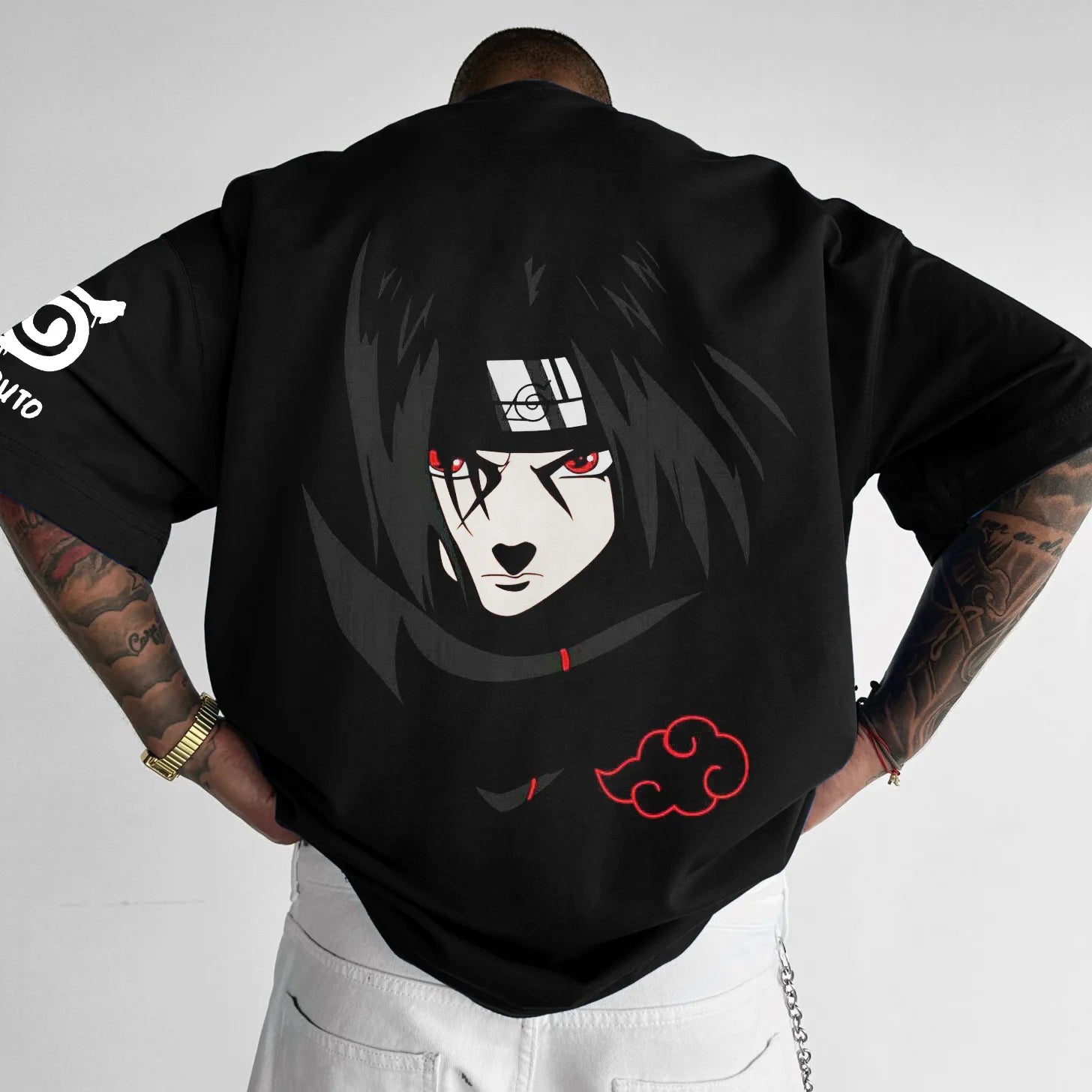 A breathable Itachi Akatsuki T-Shirt made of pure cotton, featuring Uchiha Itachi anime art, designed for men and women's fitness and summer wear.