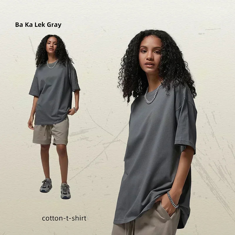 A casual One Piece Shanks T-shirt for men and women, featuring the anime character in a summer fashion style.